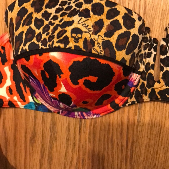Victoria's Secret bathing suit top - Picture 4 of 6